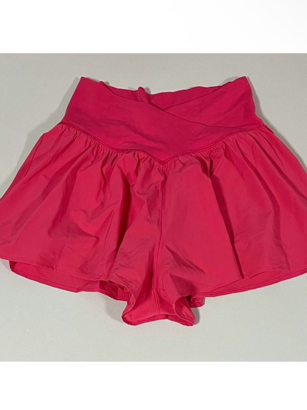 Offline by Aerie Hot Pink High Rise Flounce Workout Shorts Bottoms Size S 🩷✨